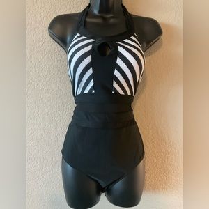 Women’s Stripped Contrast One Piece Swimming Suit Black & White Halter Top NEW!